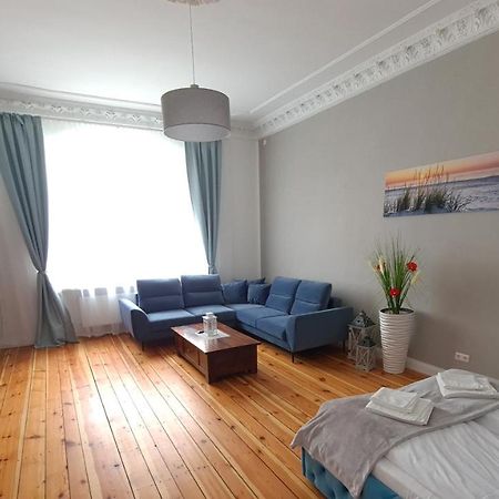 Apartamento Bajkowy Dom - Apartament Sienkiewicza 5M3 Świnoujście Exterior foto